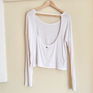 Lorna Jane women’s M Open Back Keyhole Long Sleeve Top Ribbed